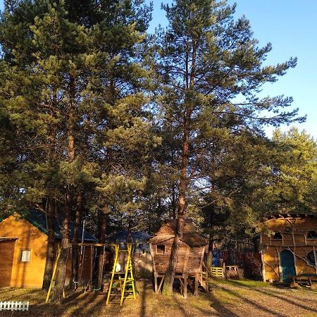 Midgard Hotel Osiecznica Bagian luar foto