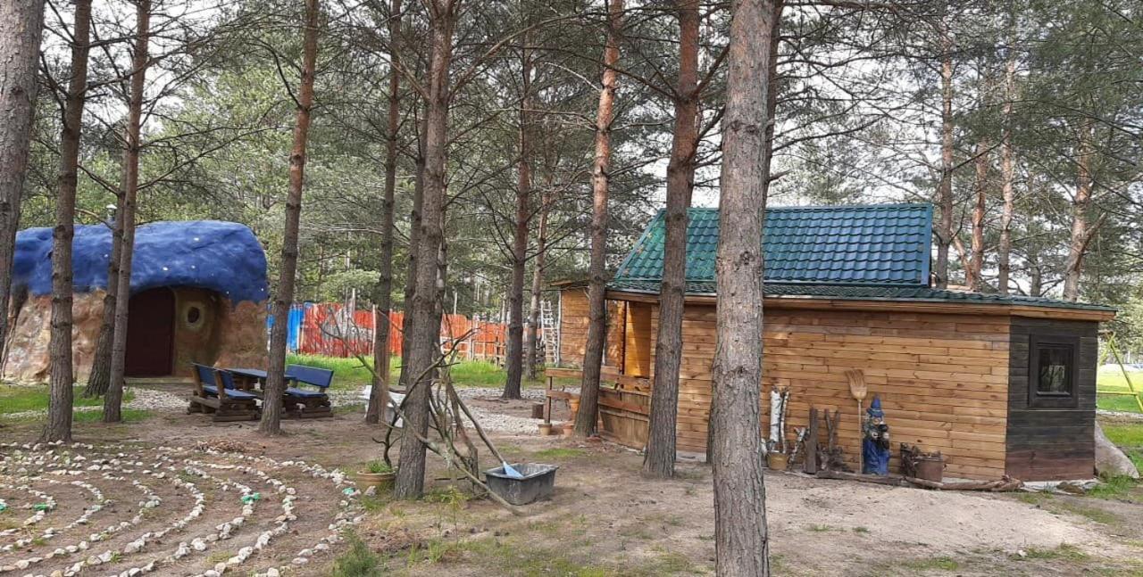 Midgard Hotel Osiecznica Bagian luar foto